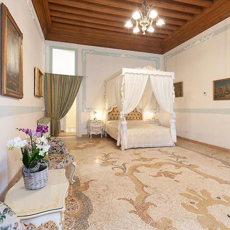 Luxury Apartment Pesaro Papafava Velence Kültér fotó
