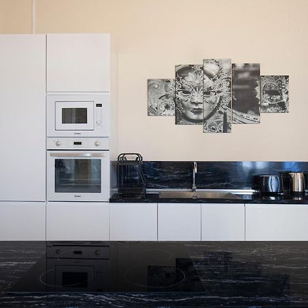 Luxury Apartment Pesaro Papafava Velence Kültér fotó
