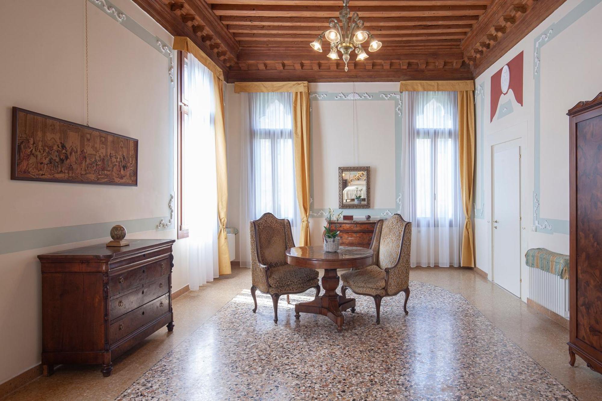 Luxury Apartment Pesaro Papafava Velence Kültér fotó